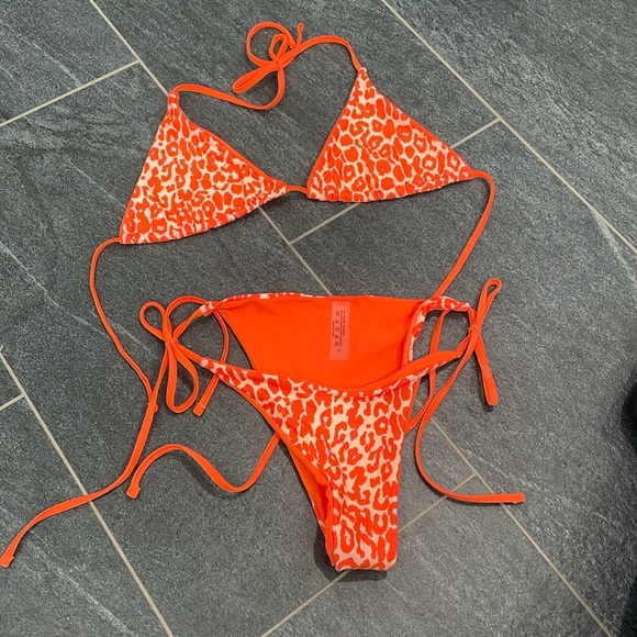 SHEIN Other - Bright orange leopard print bikini